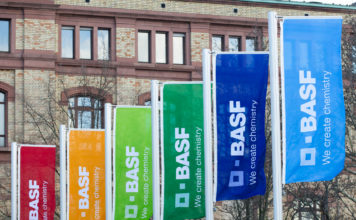 Firma BASF zruší šest tisíc pracovních míst